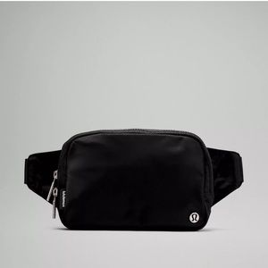 Everywhere Belt Bag LARGE Black Lululemon NWT